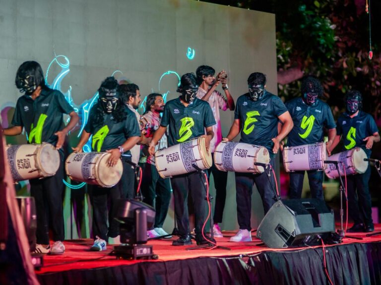 “ބްލޫސް ފެމެލީ ނައިޓް” ގައި ބައިވެރިވުމުގެ ފުރުސަތު ވަނީ އާންމުންނަށް ހުޅުވާލާފައި