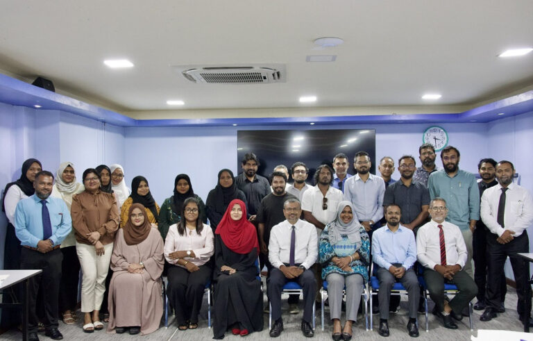 ރީ-ރަޖިސްޓްރީނުކުރާ ނޫސް މަޖައްލާތަކުގެ ރަޖިސްޓްރީ ބާތިލުކުރަނީ