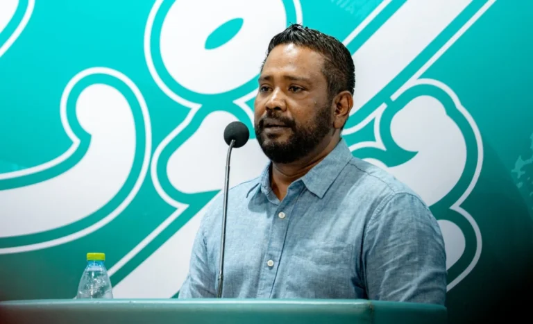 ހެޔޮ ވެރިކަމެއް ކޮށްދެއްވާ ހަމައެކަނި ލީޑަރަކީ ރައީސް ޑރ. މުޢިއްޒު: މުޙައްމަދު އިސްމާޢީލް