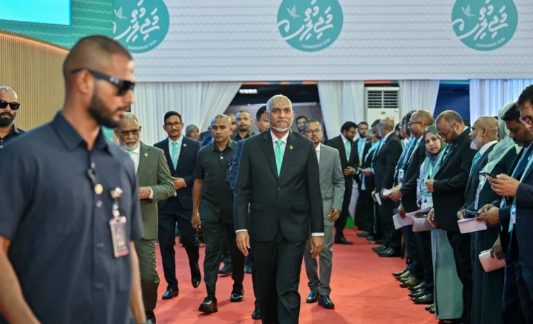 ކޮންގްރެސް ޕާޓީގެ މެންބަރުންގެ އަދަދު 80،000 އިން މައްޗަށް