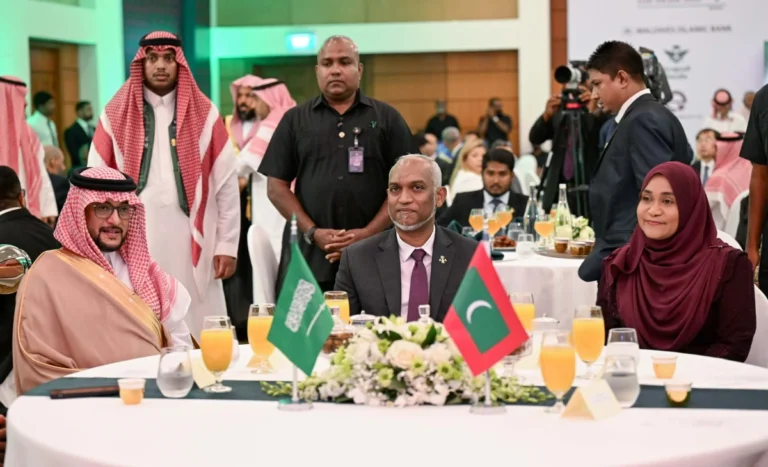 ސަޢޫދީީ ޢަރަބިއްޔާގެ 96 ވަނަ ޤައުމީ ދުވަހުގެ ޚާއްސަ ޙަފްލާ ރައީސް ޝަރަފުވެރިކޮށް ދެއްވައިފި