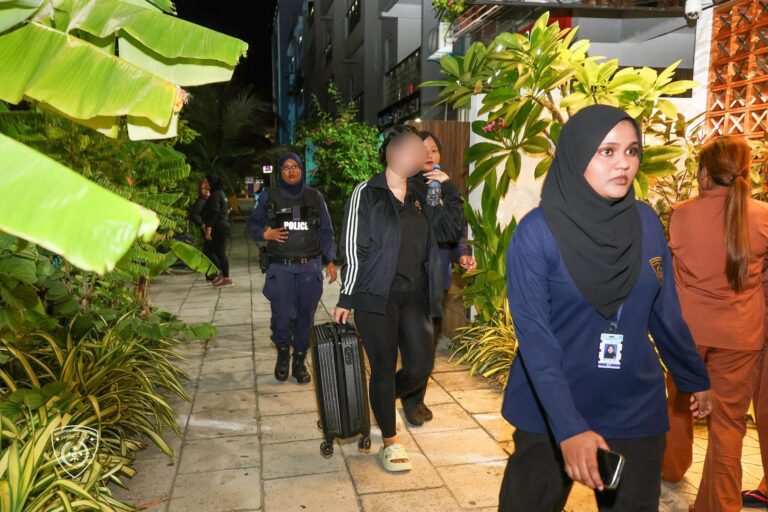 ސެލޫންއާ ސްޕާތަކުގައި ގަވައިދާ ހިލާފަށް މަސައްކަތް ކުރި ހަތް ބިދޭސީން ހައްޔަރު ކޮށްފި