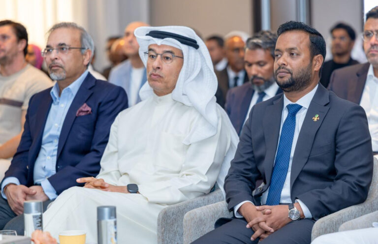 އީގަލްސް ހިލްސްގެ ވެރިޔާ އަލައްބާރް މާދަމާ ރާއްޖެ ވަޑައިގަންނަވަނީ