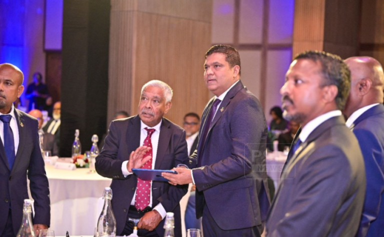 ރާއްޖެއަށް ޒިޔާރަތްކުރުމުގެ އަހަރުގެ ކެމްޕެއިން ލޯންޗުކޮށްފި