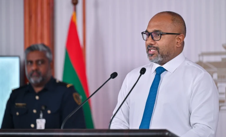 ޑްރަގް ކެފޭ ގޮތުގައި ހިންގި 20 ތަނެއް ބަންދުކޮށްފި