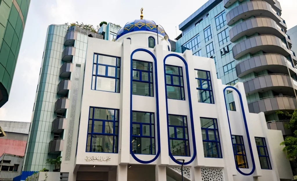 hukuru mosque