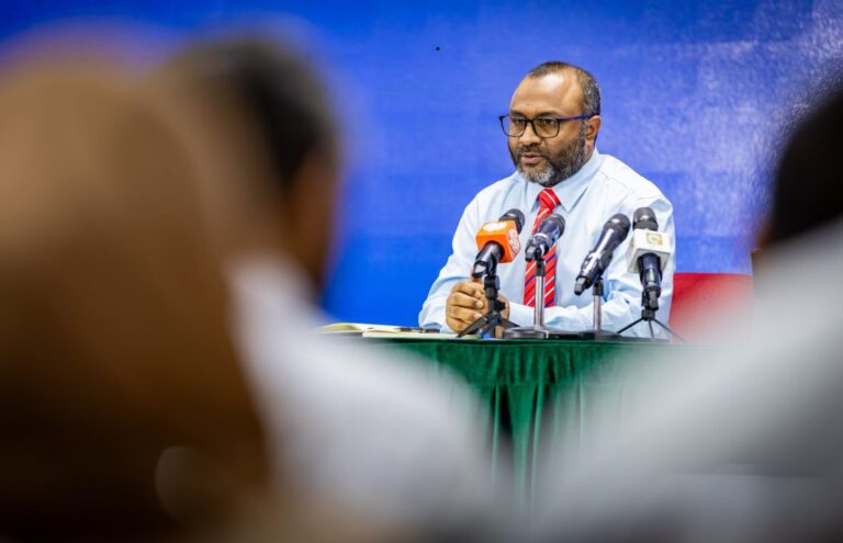ސަޢުދީއަށް ދެމުންދާ ހަމަލާތަކުން ޢުމްރާވެރިންނަށް ނުރައްކަލެއް ނެތް: ޝަހީމް